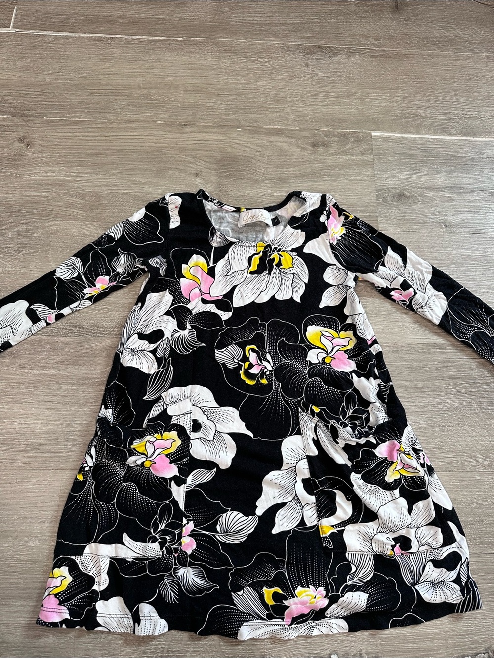 Fighting Eel Black orchid long sleeve